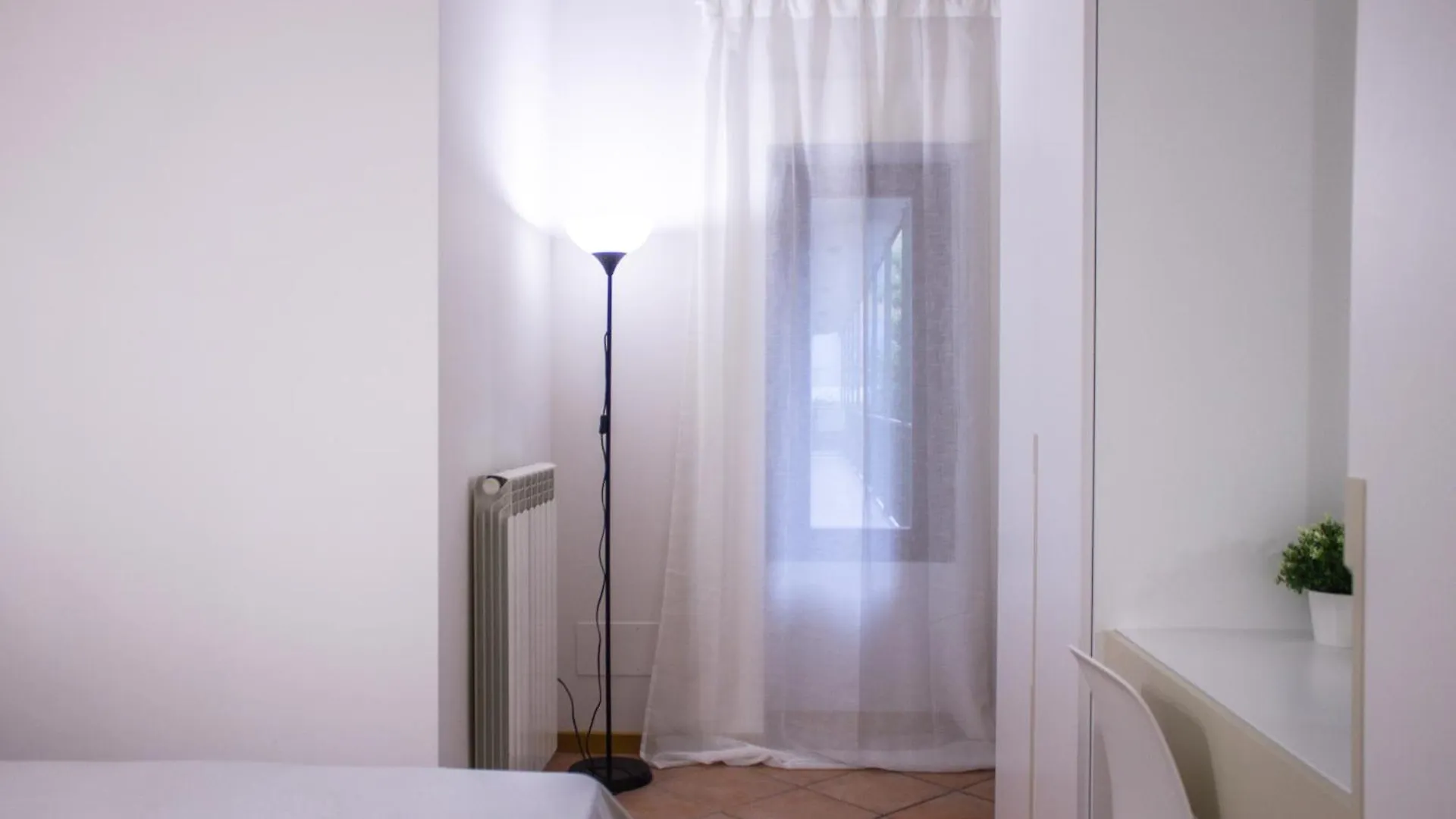 Urban Living - Navigli Bocconi Apartment Milan