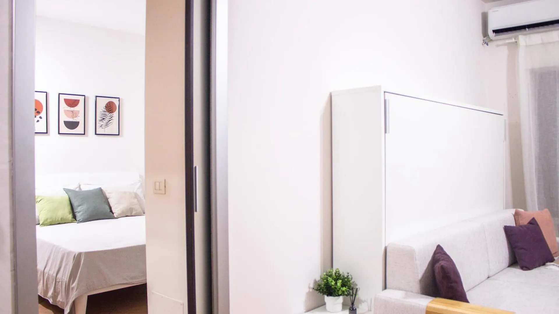 Urban Living - Navigli Bocconi Apartment Milan Italy